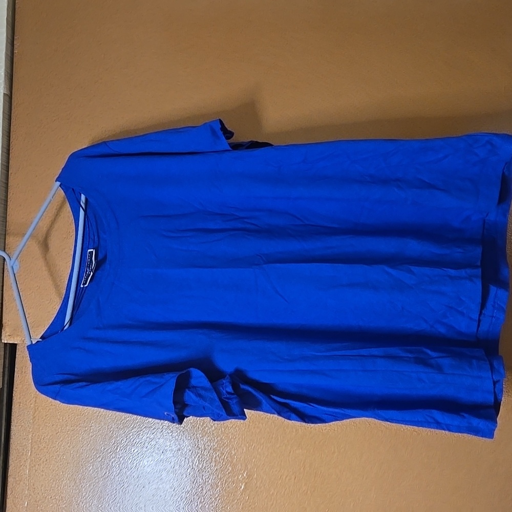 Tee shirt! Like new!